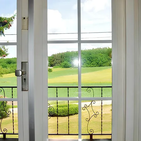 Charming House In With Enclosed Garden 別荘 Érezée
